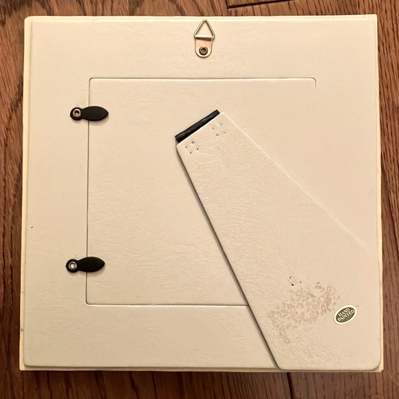 Hand Painted Wood Imitation Resin Picture Frame - Picture 4 of 5